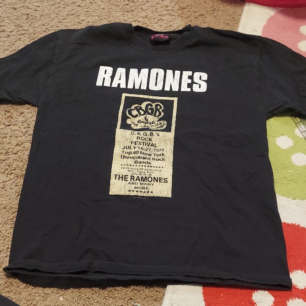 Black Ramones Graphic T-Shirt